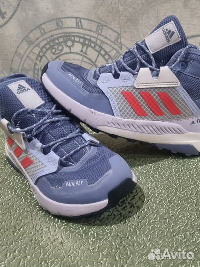 Зимние кроссовки Adidas terrex