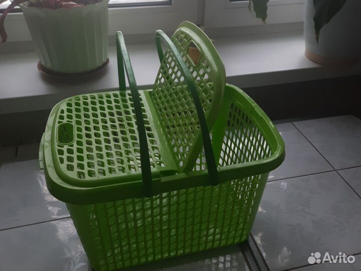 Корзина (контейнер) пластиковая для фруктов