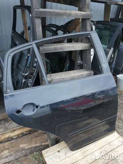 Дверь задняя правая Volkswagen Golf Plus