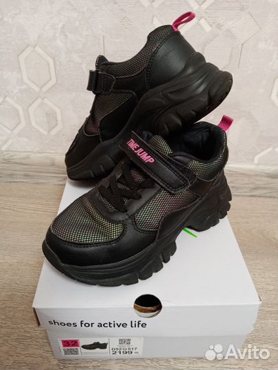 Кроссовки для девочки