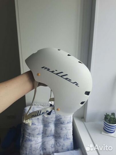 Шлем защитный S/M Miller