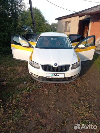 Skoda Octavia 1.6 AT, 2015, 462 000 км