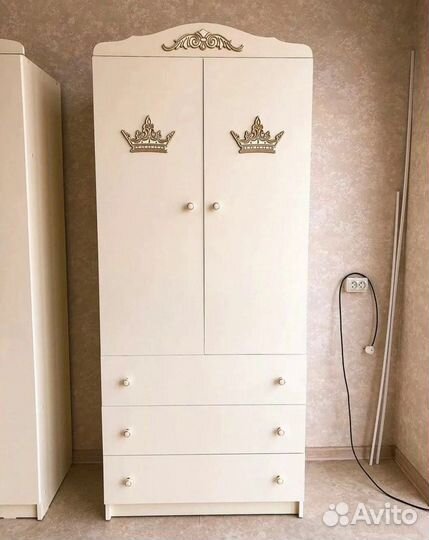 Шкаф детский двухсекционный