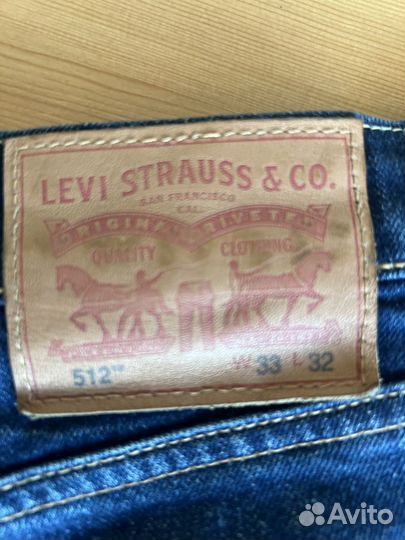 Джинсы levis