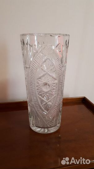 Ваза для цветов хрустальная