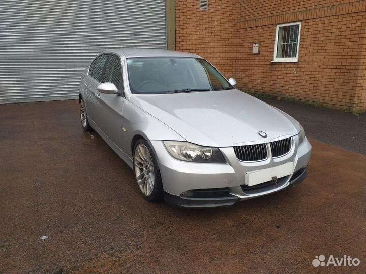 BMW E90 325I 2005 из Англии поступила в разбор