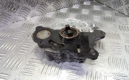 Насос вакуумный audi A4 B8 (5DN19KX01)