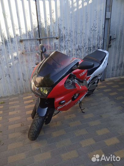Yamaha YZF 1000 R