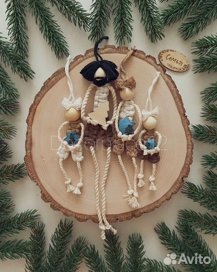 Новогодние елочные игрушки ручной работы макраме