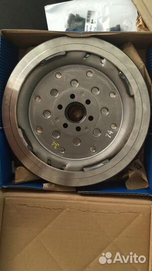 Маховик VW 03L105266AN / 03L105266DT / 2295000326