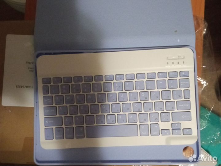 Bluetooth клавиатура с чехлом