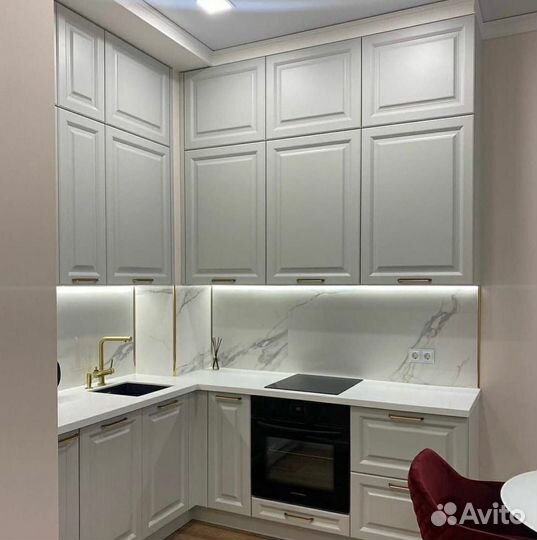 Угловой кухонный гарнитур в рассрочку. Живые фото