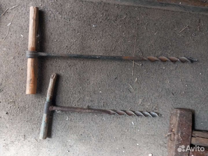 Топоры,бур по дереву,кувалды,молотки,рубанокссср