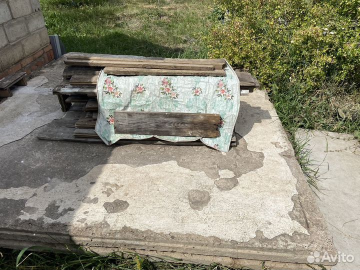 Отдам бесплатно стеновую панель