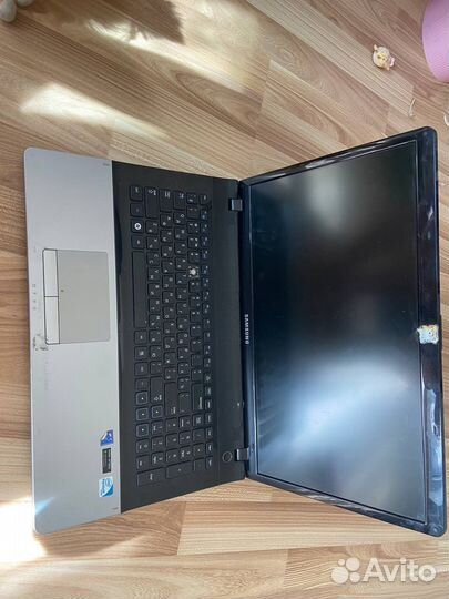 Samsung NP300E7Z-SO2