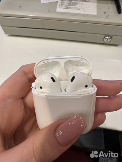 AirPods 2