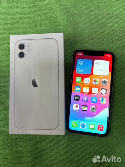 iPhone 11, 64 ГБ