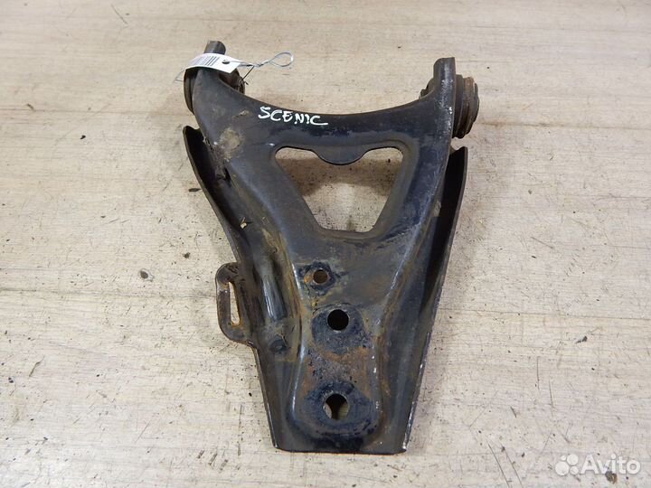 Рычаг передний левый Renault Scenic 1