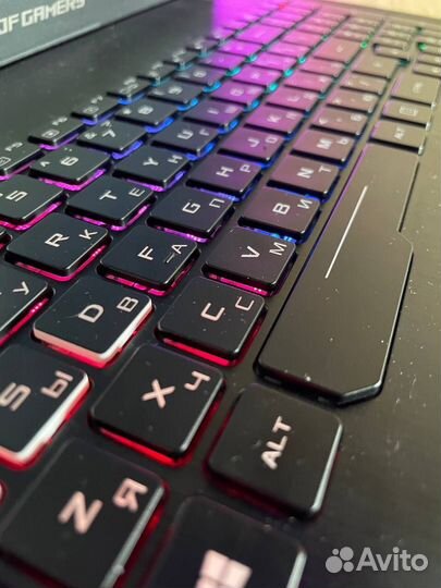 Asus Rog Strix/i5/GTX 1050/Ssd+HDD