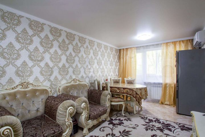4-к. квартира, 80 м², 2/5 эт.