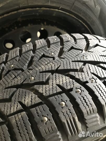 Toyo Observe G3-Ice 215/60 R17
