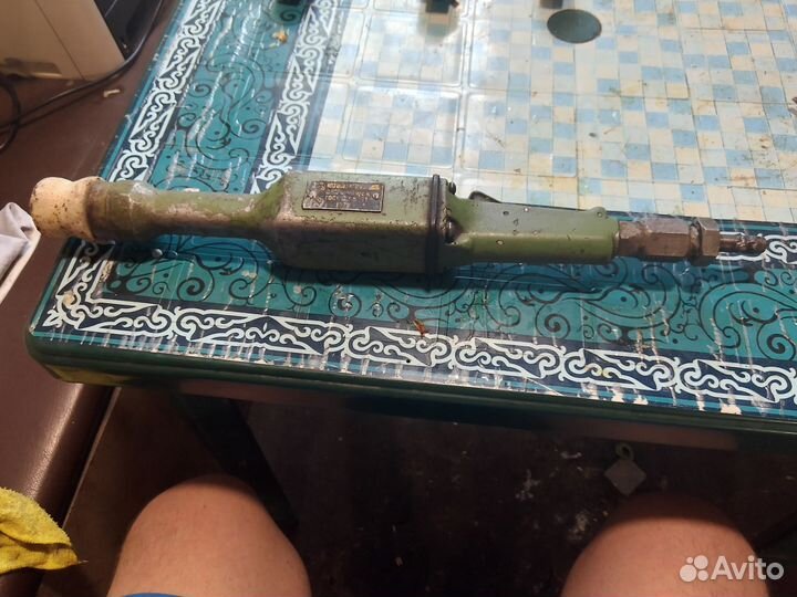 Гайковерт пневматический