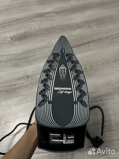 Утюг redmond
