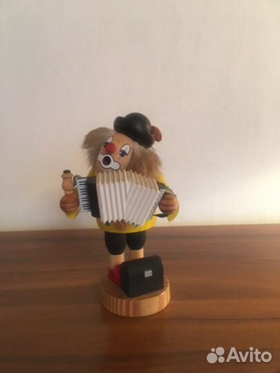 Статуэтка немецкий курильщик