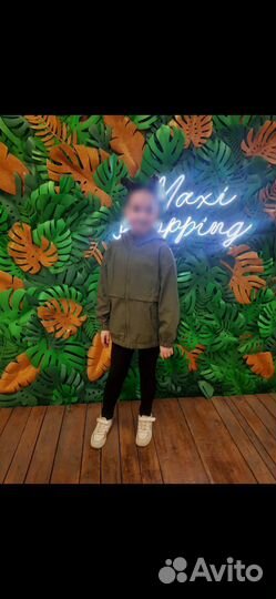 Ветровка для девочки