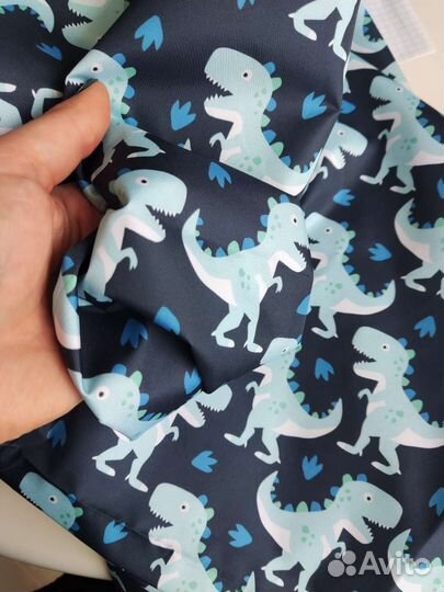 Отрез ткани плащевка