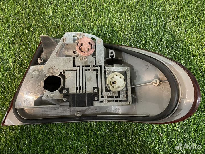 Задний левый фонарь Mercedes Benz E-Class W210