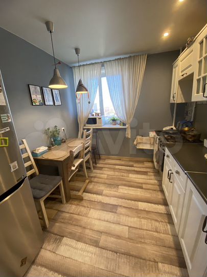 2-к. квартира, 49,6 м², 6/10 эт.