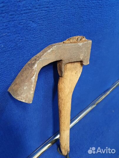 Топор старинный для продольного паза в брёвнах