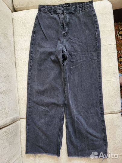 Джинсы широкие