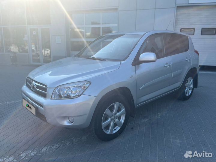 Toyota RAV4 2.0 AT, 2008, 150 000 км