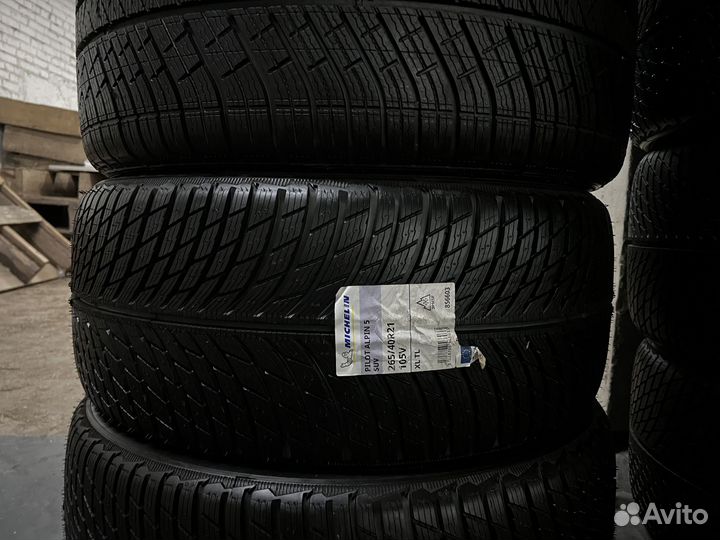 Michelin Pilot Alpin 5 SUV 305/35 R21 и 265/40 R21 110V