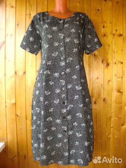 Платье-халат чёрное р-р 50-52 (б/у)