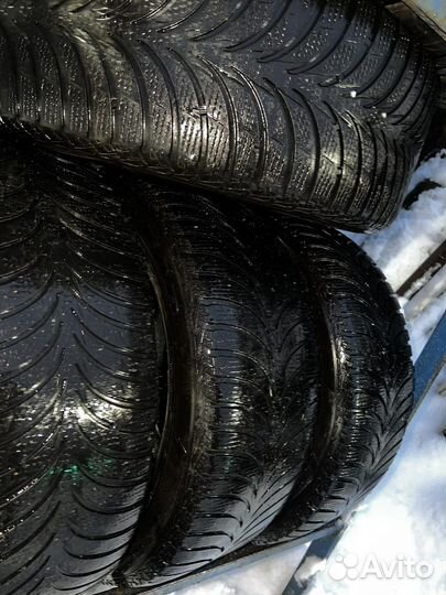 Goodyear UltraGrip Ice+ 215/55 R17