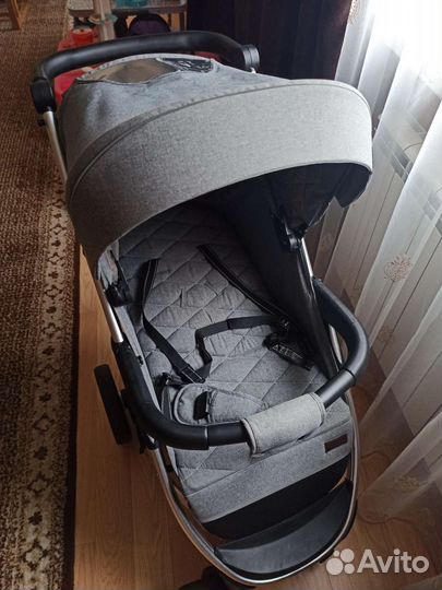 Прогулочная коляска carrello vista