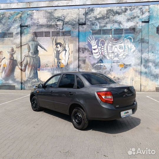 LADA Granta 1.6 МТ, 2013, 196 000 км