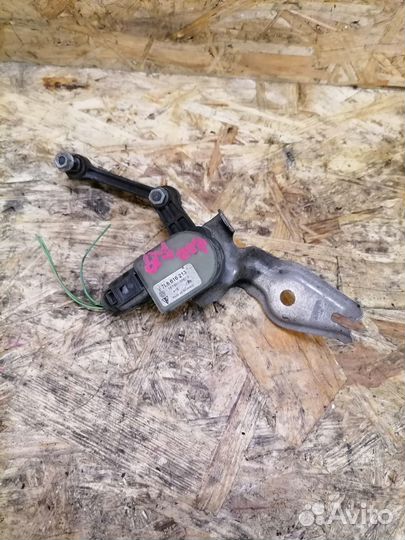 Датчик положения кузова Audi Q7