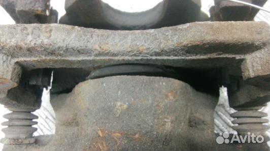 Суппорт тормозной передний левый nissan qashqai J1