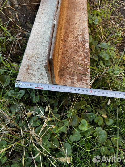 Угольник металлический