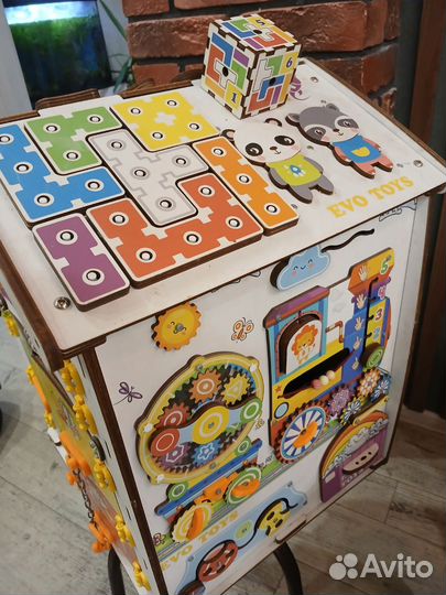 Бизиборд домик большой