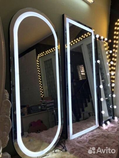 Зеркало настенное