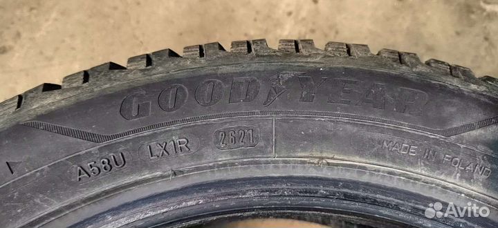 Goodyear Ultra Grip Ice Arctic 2 245/45 R18 100