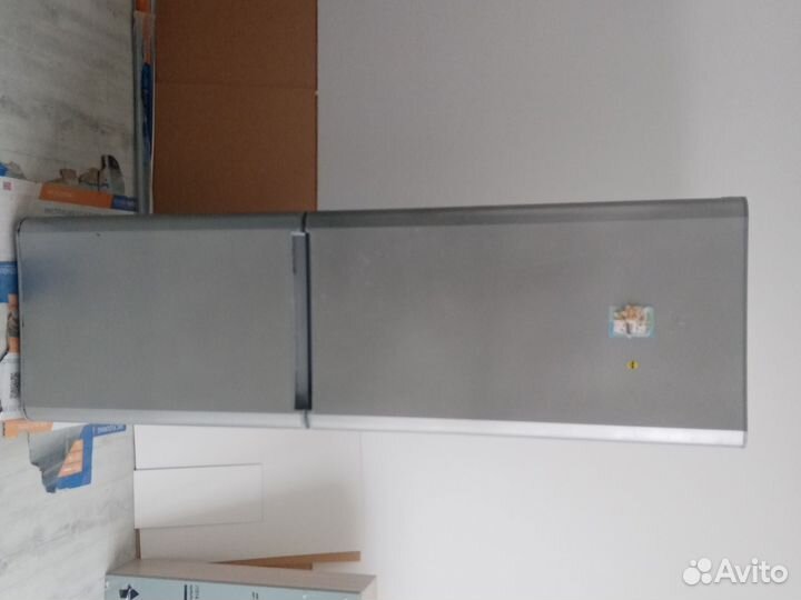 Холодильник бу indesit