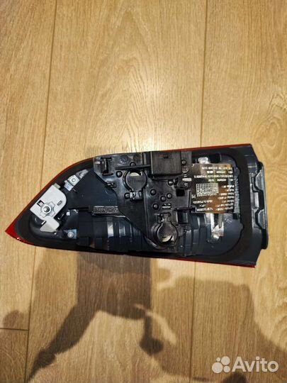 Фонарь задний внутренний правый bmw x1