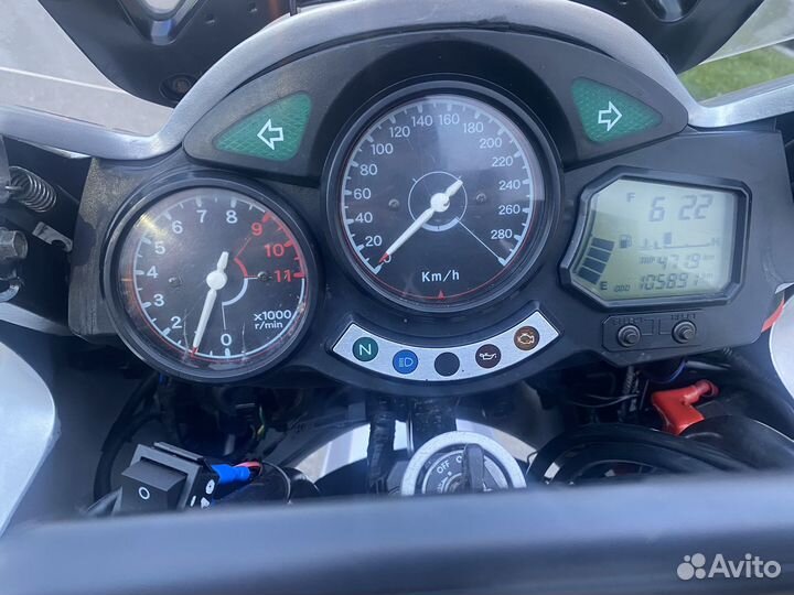 Yamaha FJR1300, 2000