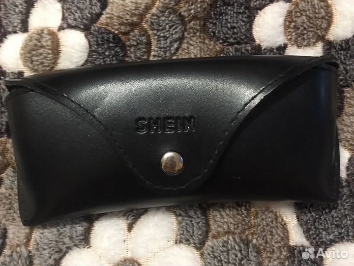 Футляр для очков